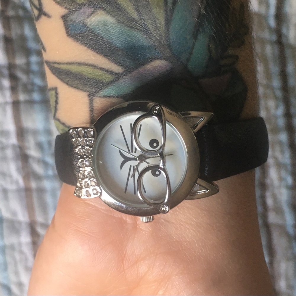 Cat Face Crystal Bow Leather Strap Watch - Black